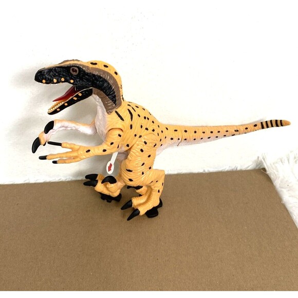 Terra by Battat  Electronic Dinosaur Light & Sound Utahraptor Action Figure - Picture 1 of 10